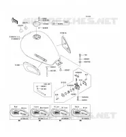 FUEL TANK voor Kawasaki W650 2002